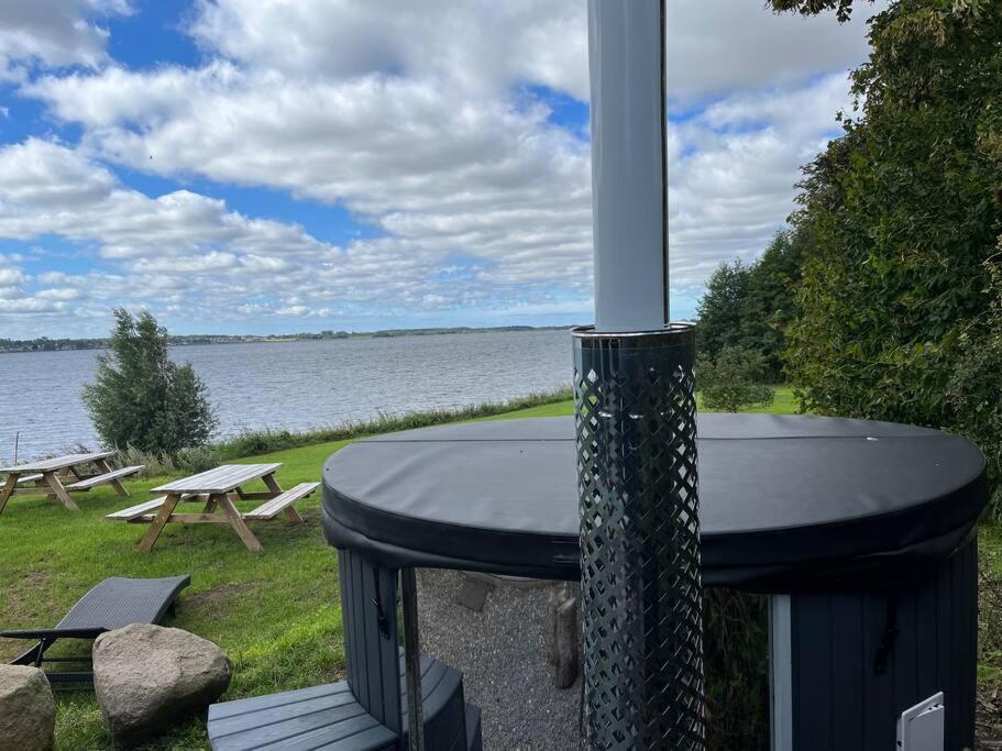 Hytte-Vandudsigt-Hottub-Hygge Holbæk Eksteriør billede